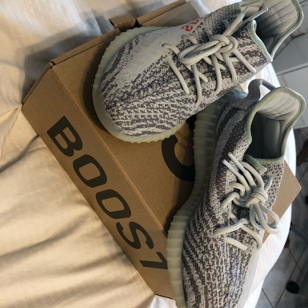 yeezys size 6 in male!!